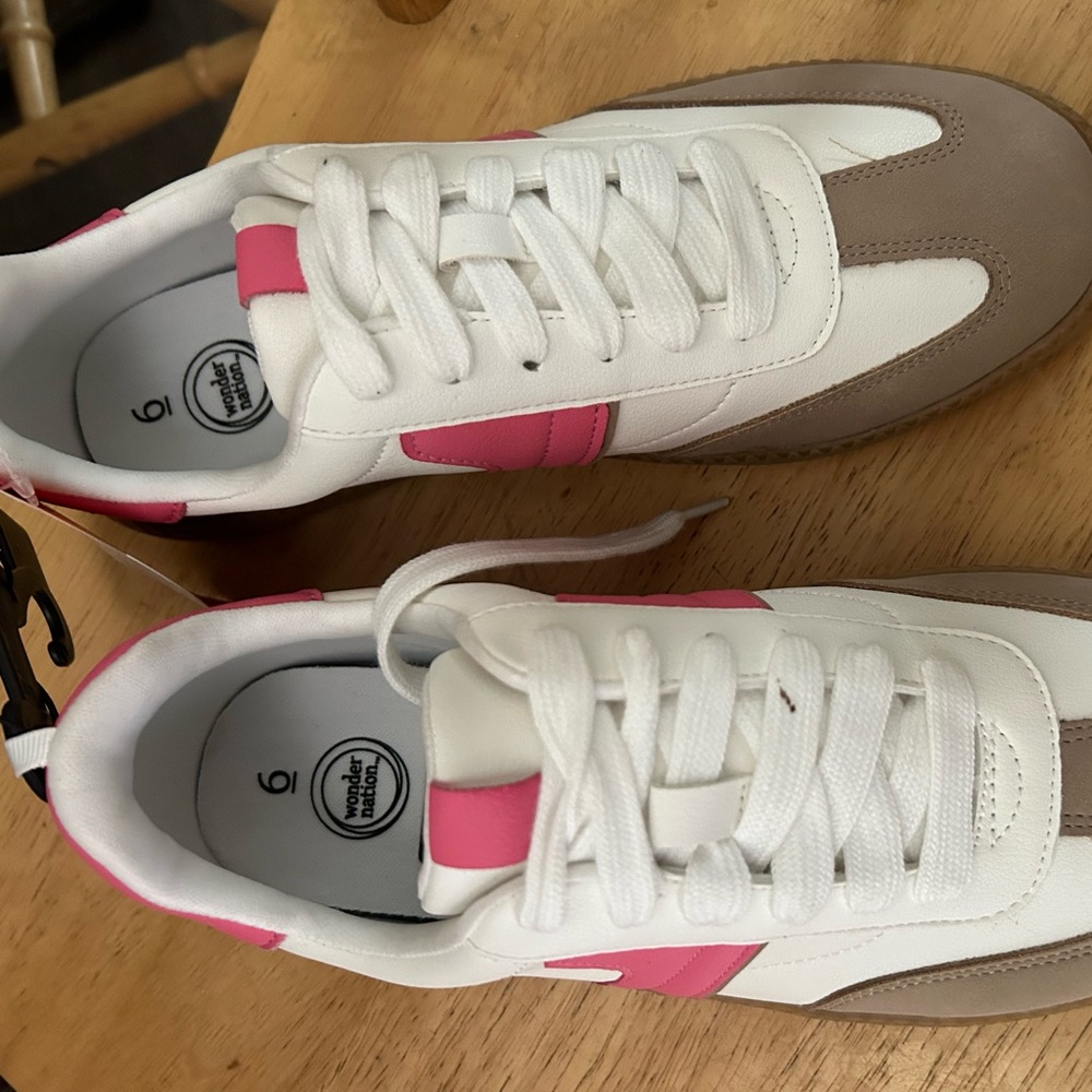 Sneakers